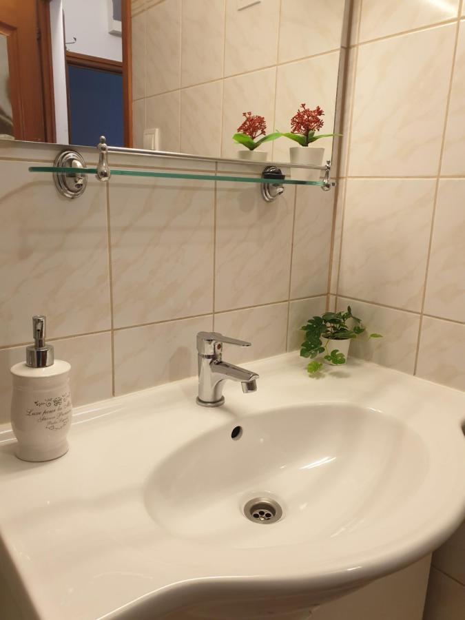 Egri Csillagocska Apartman מראה חיצוני תמונה