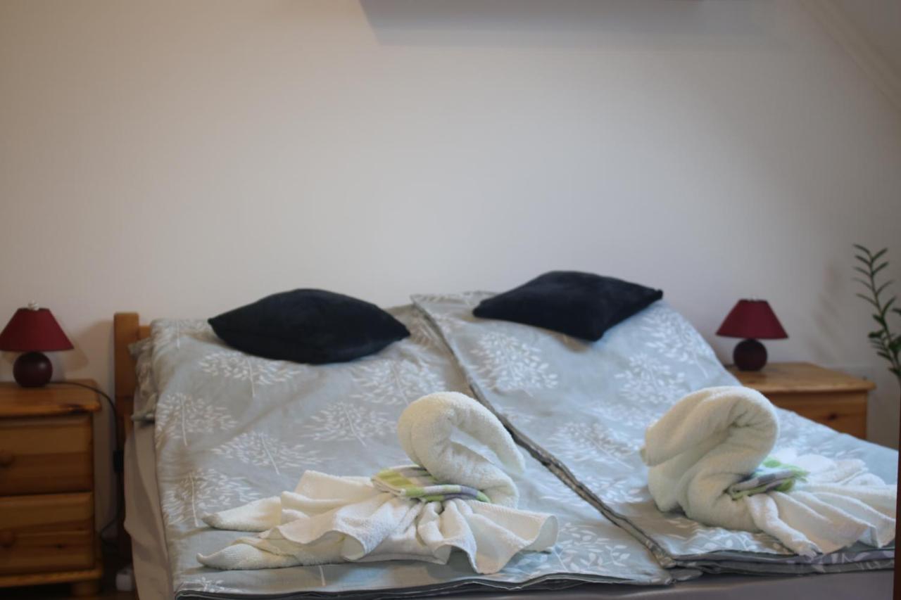Egri Csillagocska Apartman מראה חיצוני תמונה